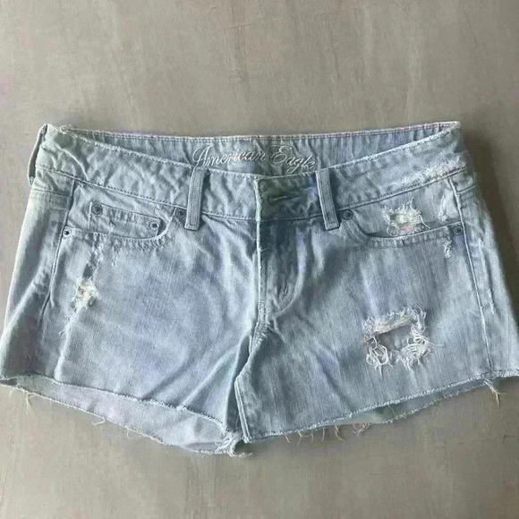 American Eagle Sz 4 denim jean shorts exc con - Picture 2 of 7